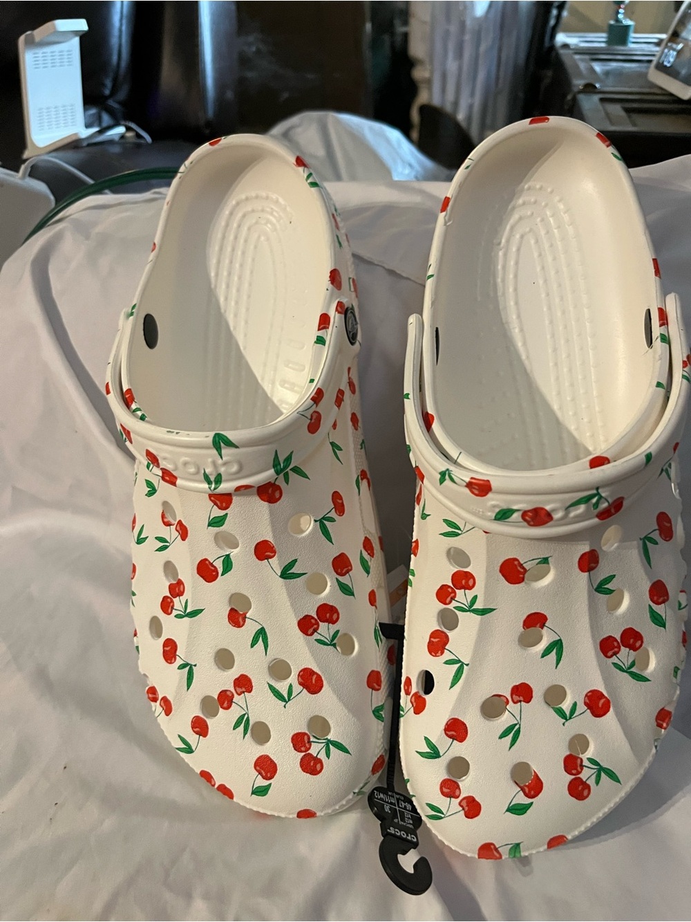 Crocs Baya Seasonal Cherry Print Clogs White M12 W14 New With Tags